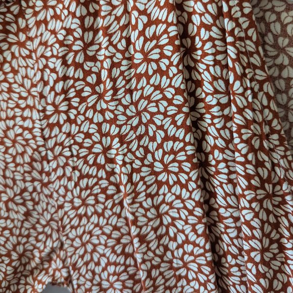 Petal & Pup Hadyn Dress in Rust - Picture 10 of 11